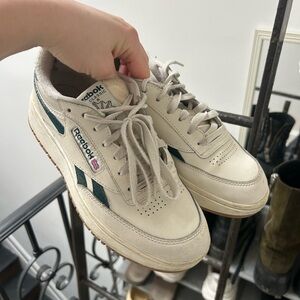 Reebok Cream and Dark Green C class